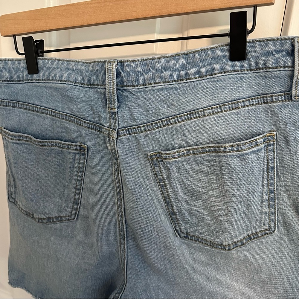 Universal Thread Target Women’s Cutoff Jean Shorts - Picture 5 of 5
